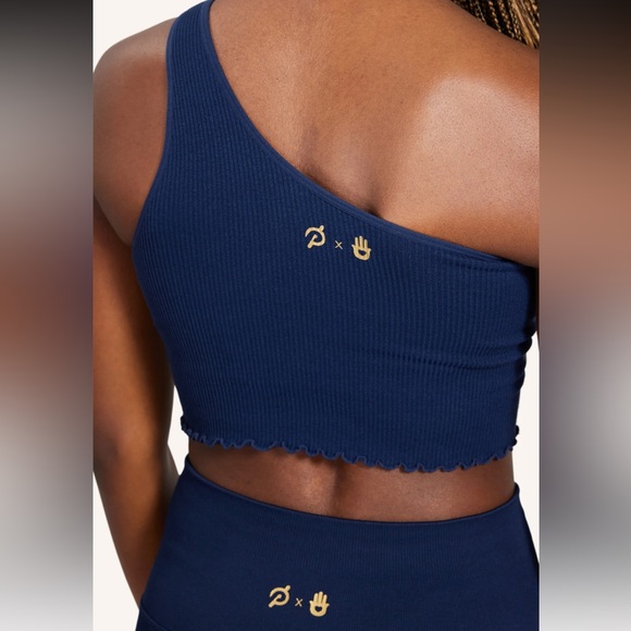 Peloton Luna One Shoulder Crop T - Picture 2 of 8